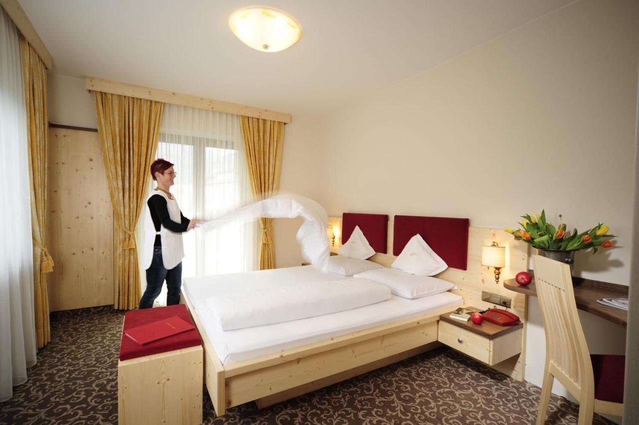 Hotel Verena Lana Exteriör bild